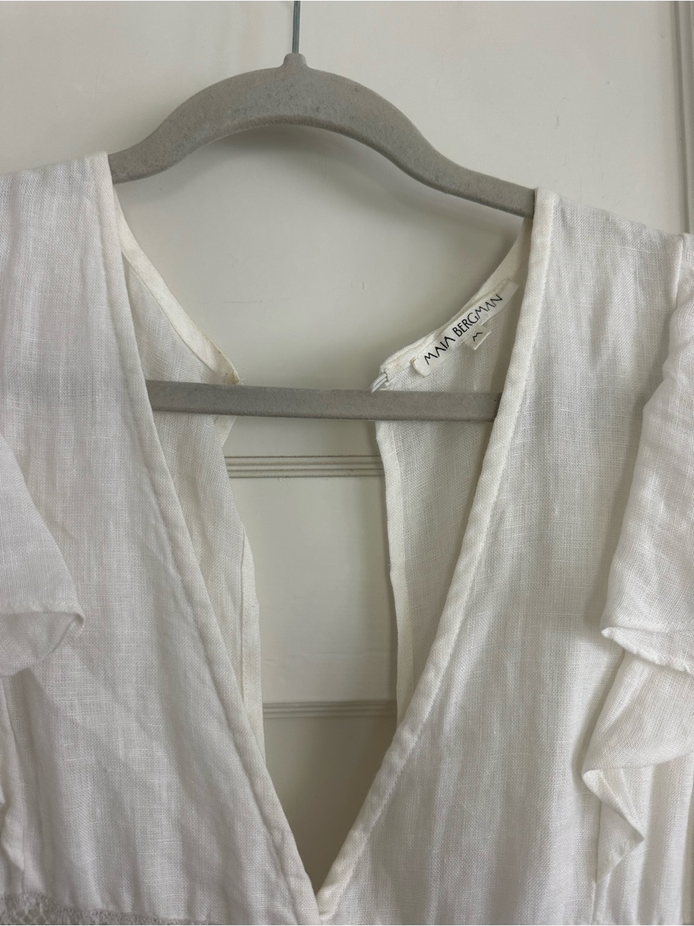 White Lace-Panel Ruffle Mini Dress - Picture 3 of 5